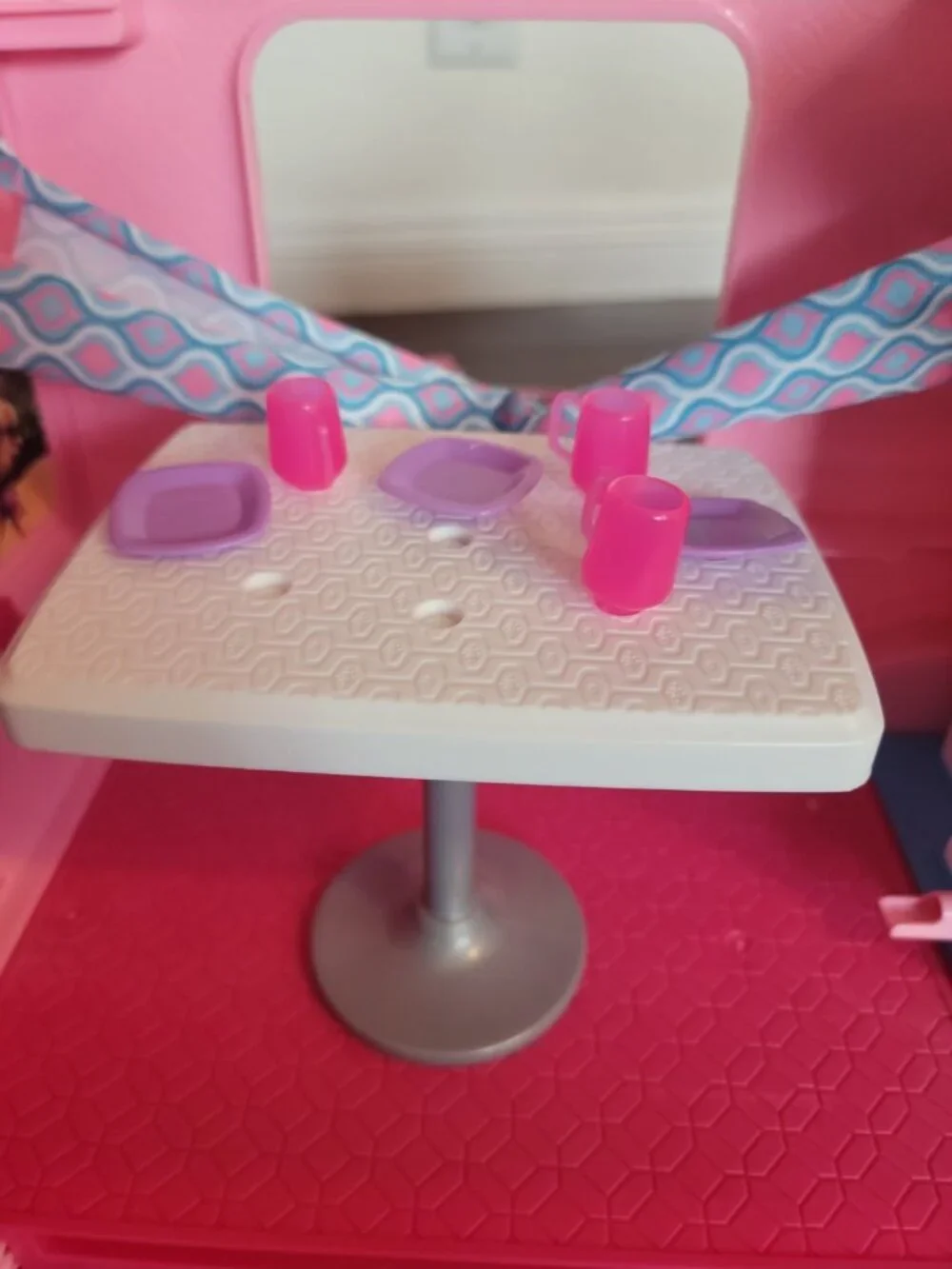 Barbie DreamCamper RV Playset – Lots of Accessories – Great Condition